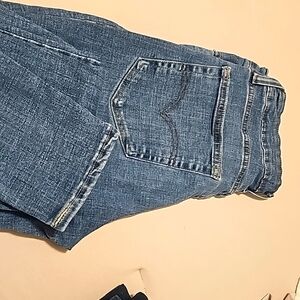 Levis stretchy skinny jeans